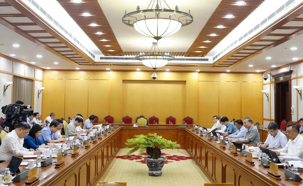 Politburo considers new Resolution for HCM City, targeting special urban model